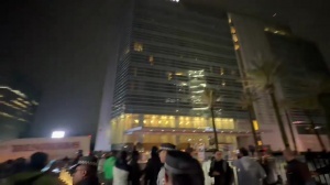 盘外招有用?昨日墨西哥球迷在酒店外彻夜鸣笛,厄瓜多尔赛前抗议